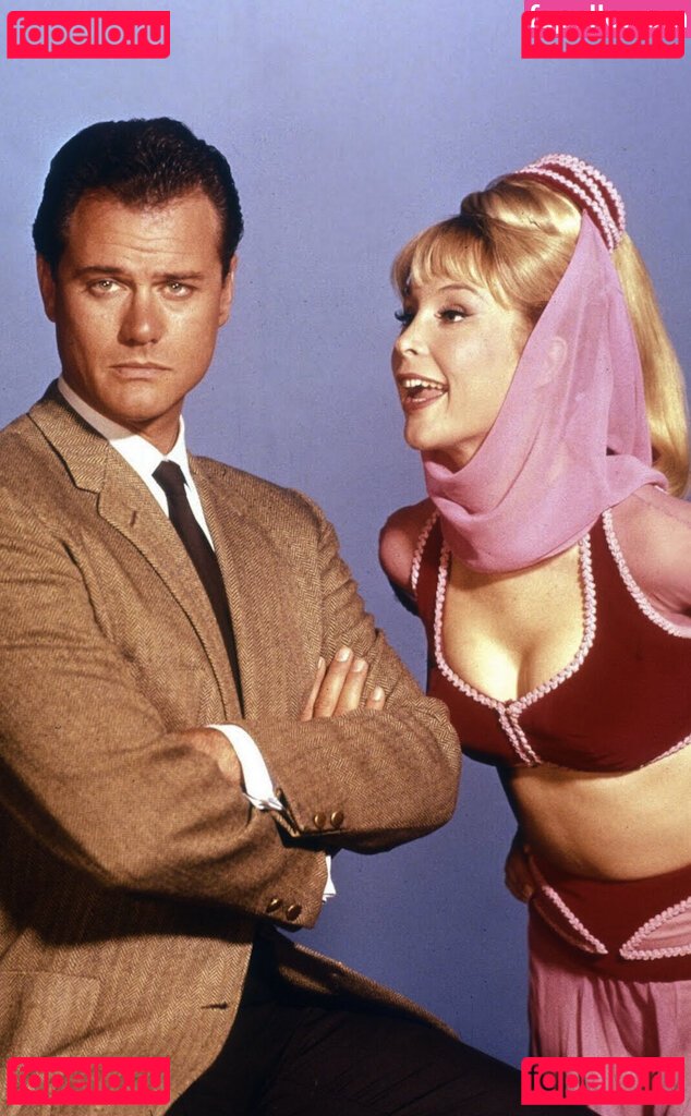 Barbara Eden / officialbarbaraeden Onlyfans Photo Gallery 