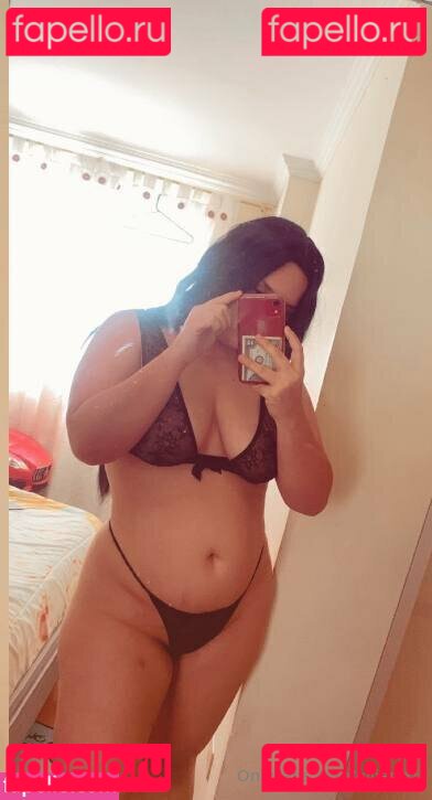 elliepixi Onlyfans Photo Gallery 