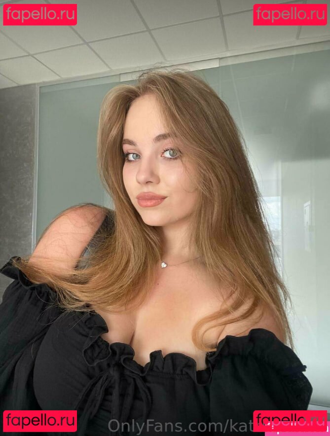 katrin_angel / katrin_cute / senchenko4193khv Onlyfans Photo Gallery 