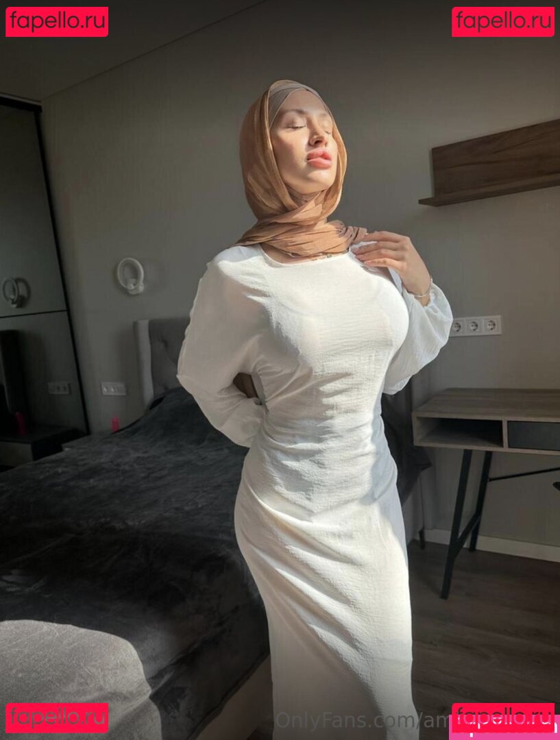 Amira_amour / _.amiraamour Onlyfans Photo Gallery 