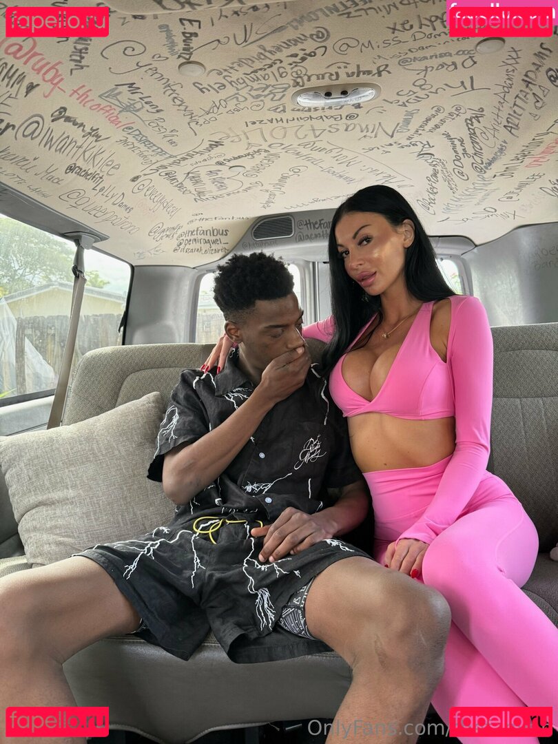 Fi Van / thefanvan / thefanvantv Onlyfans Photo Gallery 