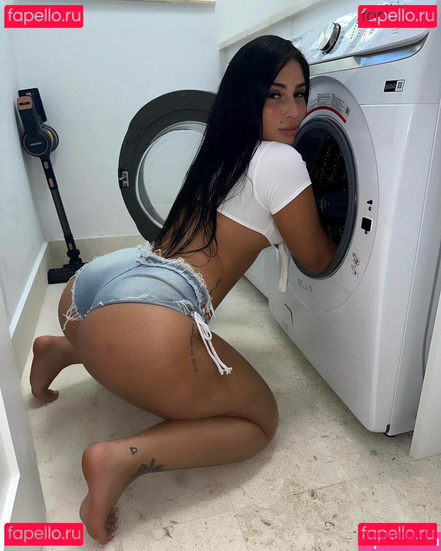 asshleyyy.g / badlilshego Onlyfans Photo Gallery 