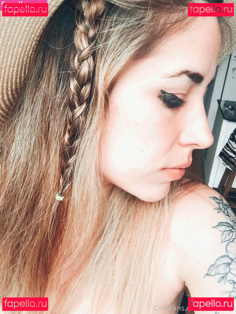 alice.ayress / aliceayress Onlyfans Photo Gallery 