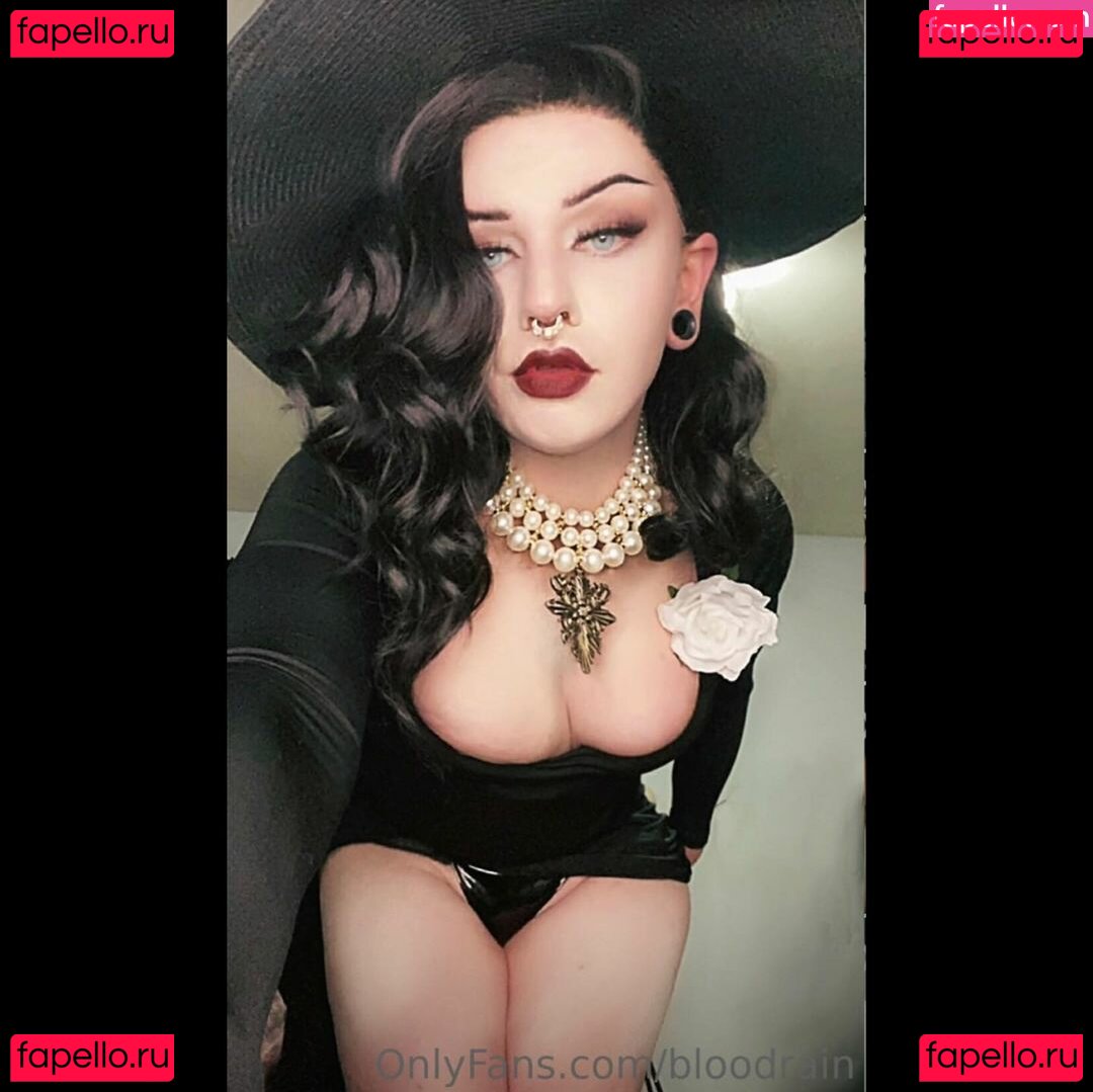 Alice Blaque / aliblaque / bloodrain / https: Onlyfans Photo Gallery 