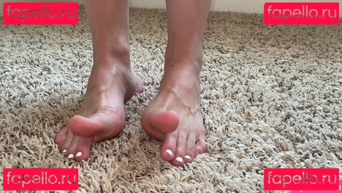 fatjesus562 / footivities Onlyfans Photo Gallery 