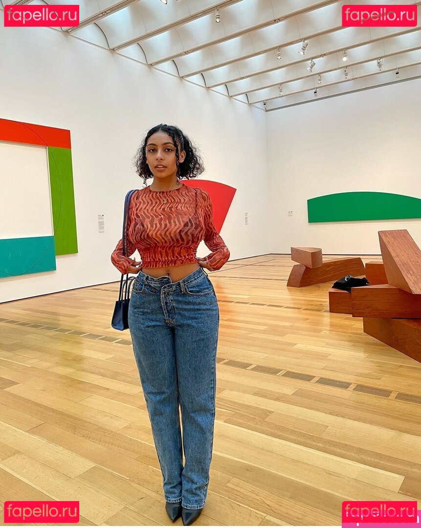 Mariahellie / mariah / mariahellienma / mariam Onlyfans Photo Gallery 