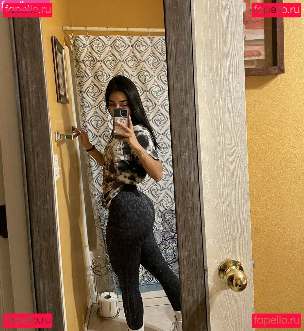 1067325905 / bvbyskitty Onlyfans Photo Gallery 