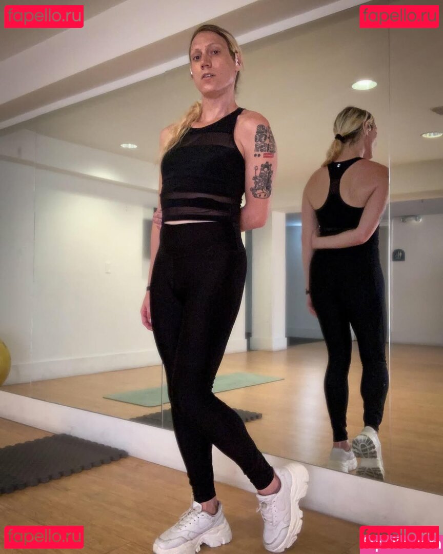 Zina Sofia / https: / thezinasofia Onlyfans Photo Gallery 