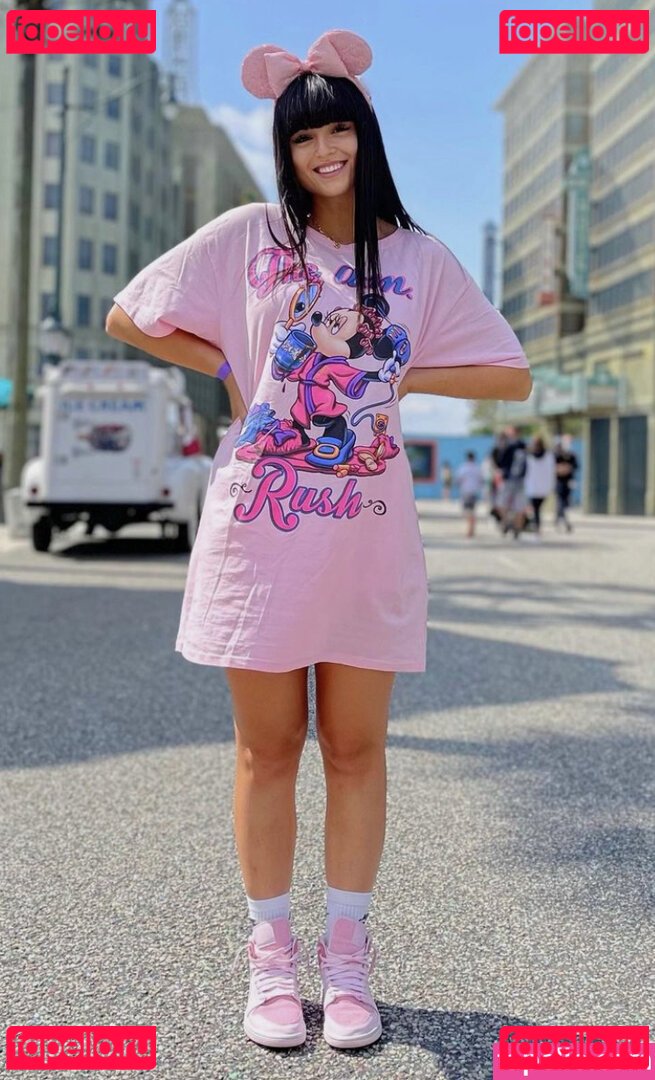 Lenna Vivas / lenna.vivas Onlyfans Photo Gallery 