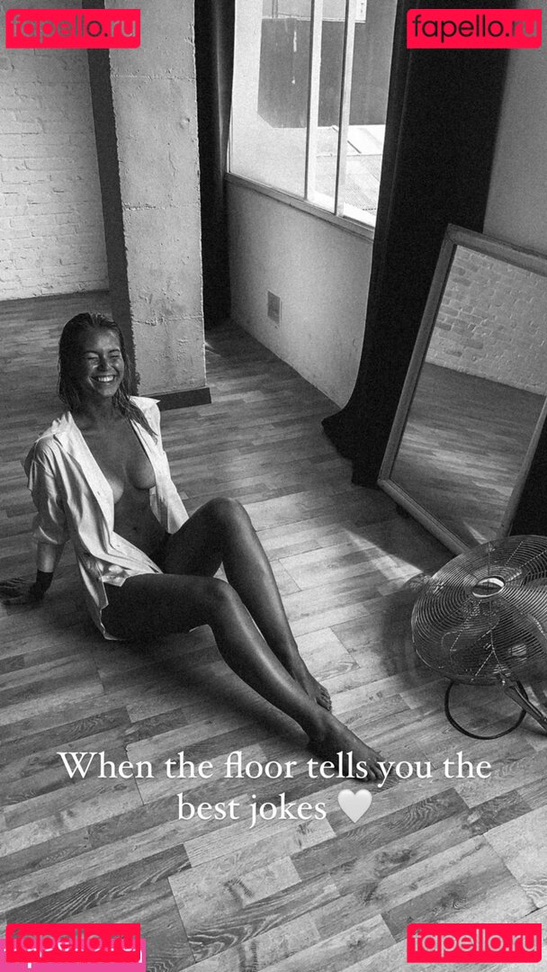 Melanie Kroll / Model / melaniekroll Onlyfans Photo Gallery 