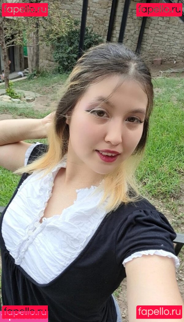 Saraconett / saracortinez Onlyfans Photo Gallery 