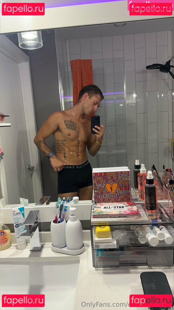 esteban.https Onlyfans Photo Gallery 