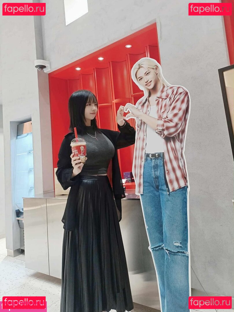 akiracos / asaakira / asahole / https: / 阿晶Akira Onlyfans Photo Gallery 