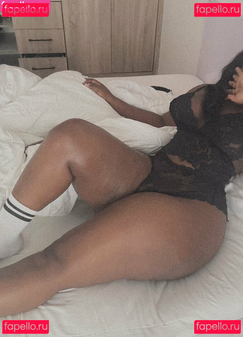 thatbootythox Onlyfans Photo Gallery 