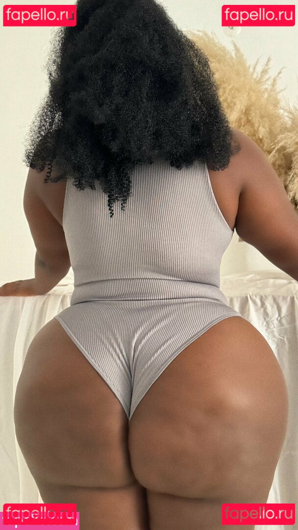 thatbootythox Onlyfans Photo Gallery 