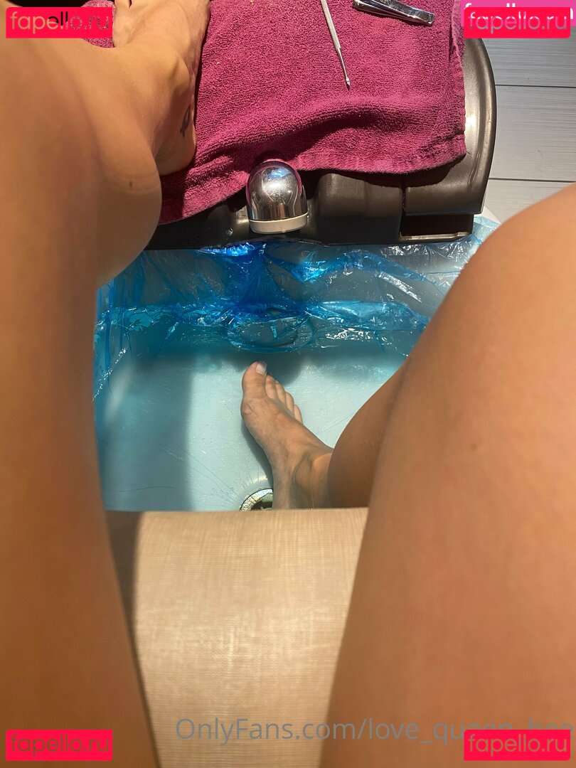 love_queen_bee / lovequeenbee Onlyfans Photo Gallery 