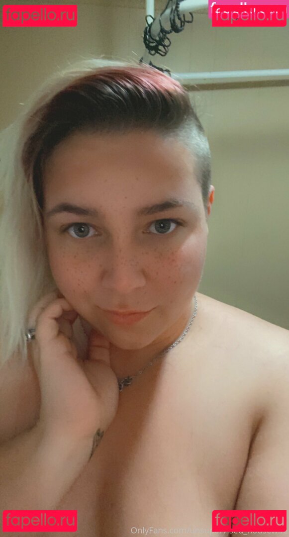 sunkisspecan79 / unsupervised_housewife Onlyfans Photo Gallery 