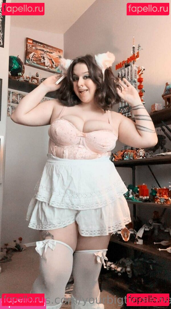 la_b0ss_lady_ / yourbigtiddiedlamb Onlyfans Photo Gallery 