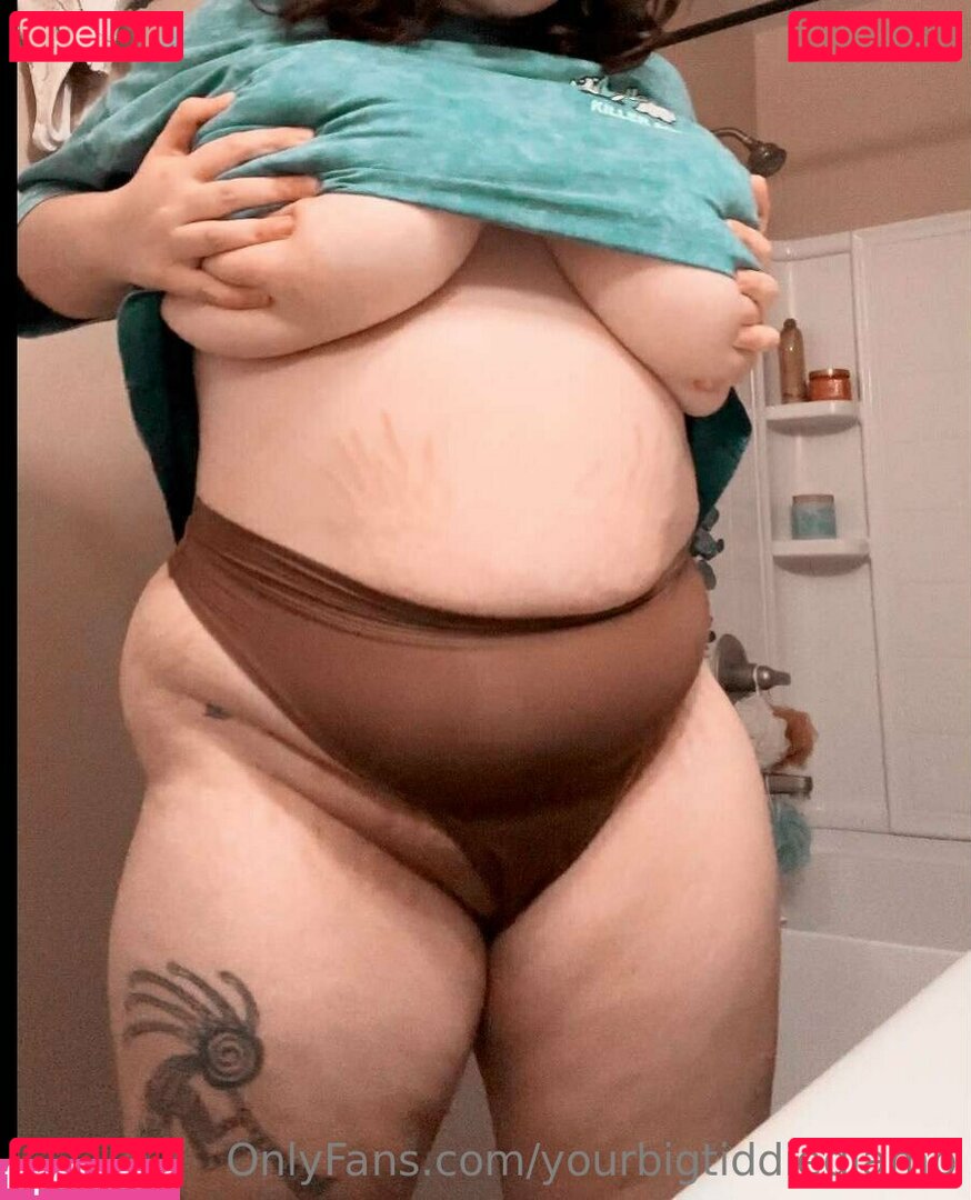 la_b0ss_lady_ / yourbigtiddiedlamb Onlyfans Photo Gallery 