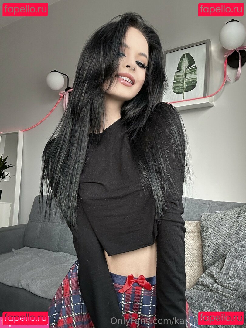 karina_shikelya69 / karinasweety69 Onlyfans Photo Gallery 