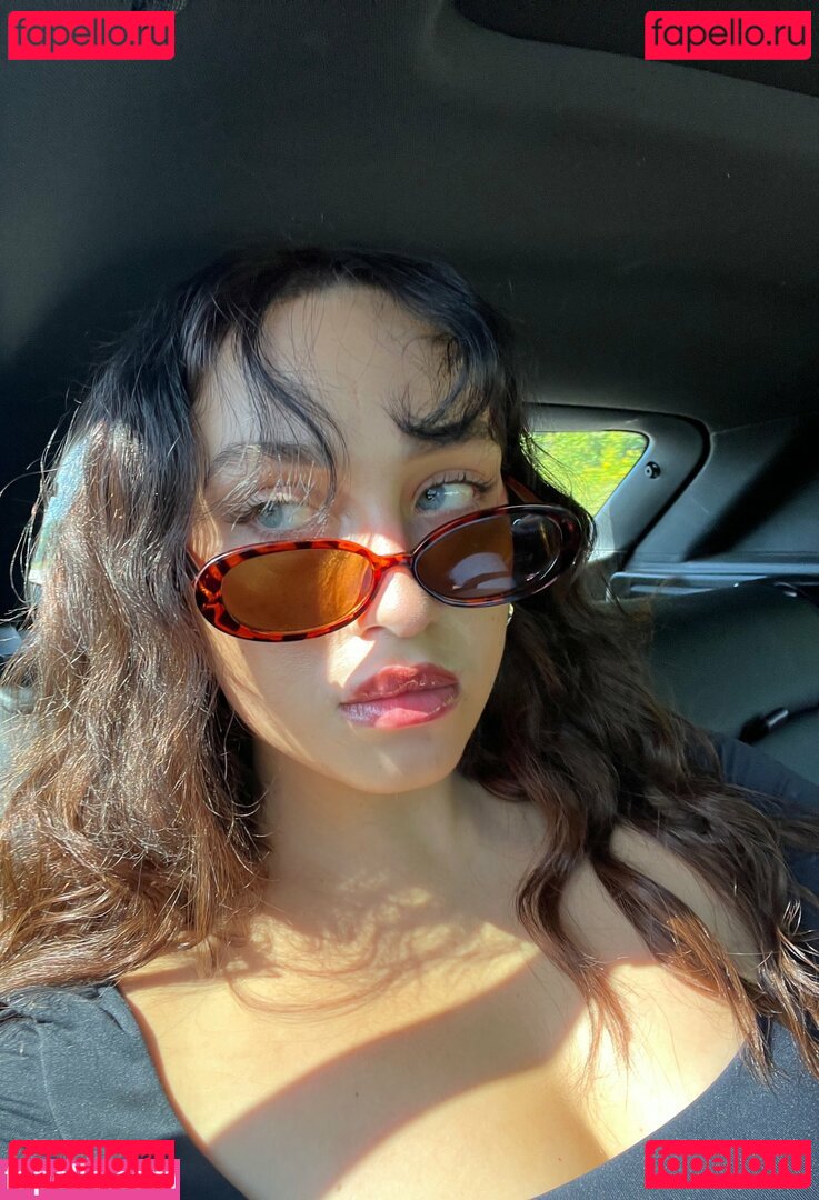 Mommy Kaia / https: / worshipkaiax Onlyfans Photo Gallery 