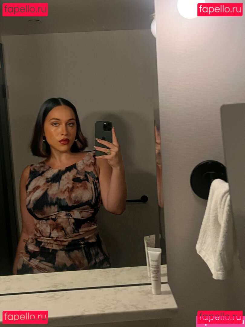 Mommy Kaia / https: / worshipkaiax Onlyfans Photo Gallery 