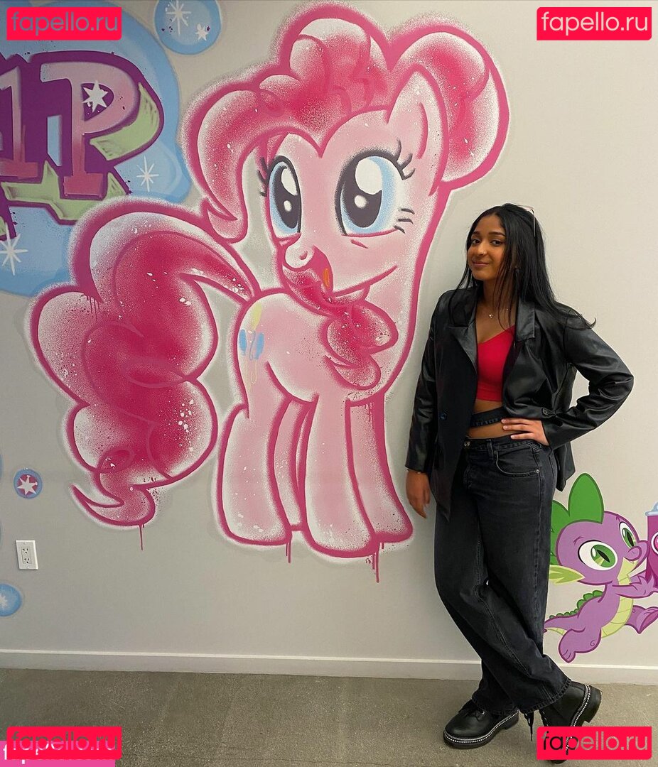 Maitreyi Ramakrishnan / maitreyiramakrishnan / ramakrishnannn Onlyfans Photo Gallery 