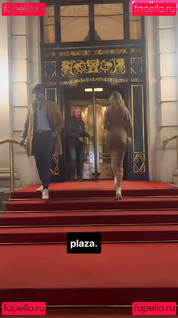 Maude Garrett / geekbomb / maudegarrett Onlyfans Photo Gallery 