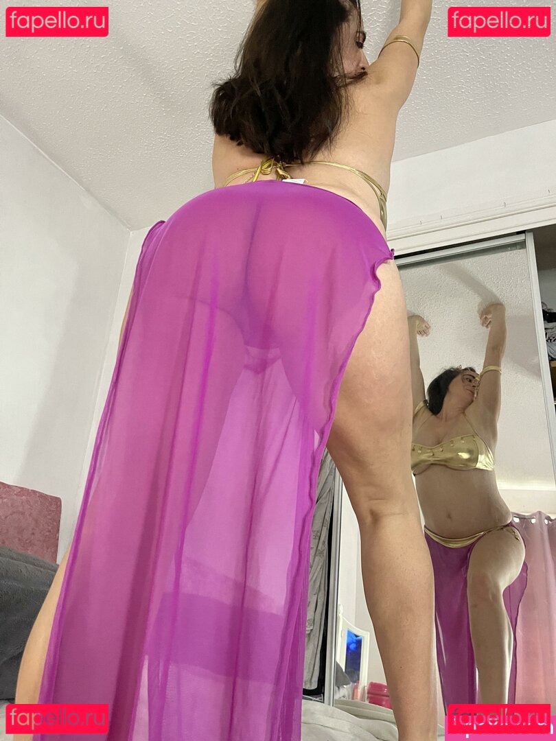 Cherry Bloom / Cherrybloom81 / albacirera / hotbabe81 Onlyfans Photo Gallery 