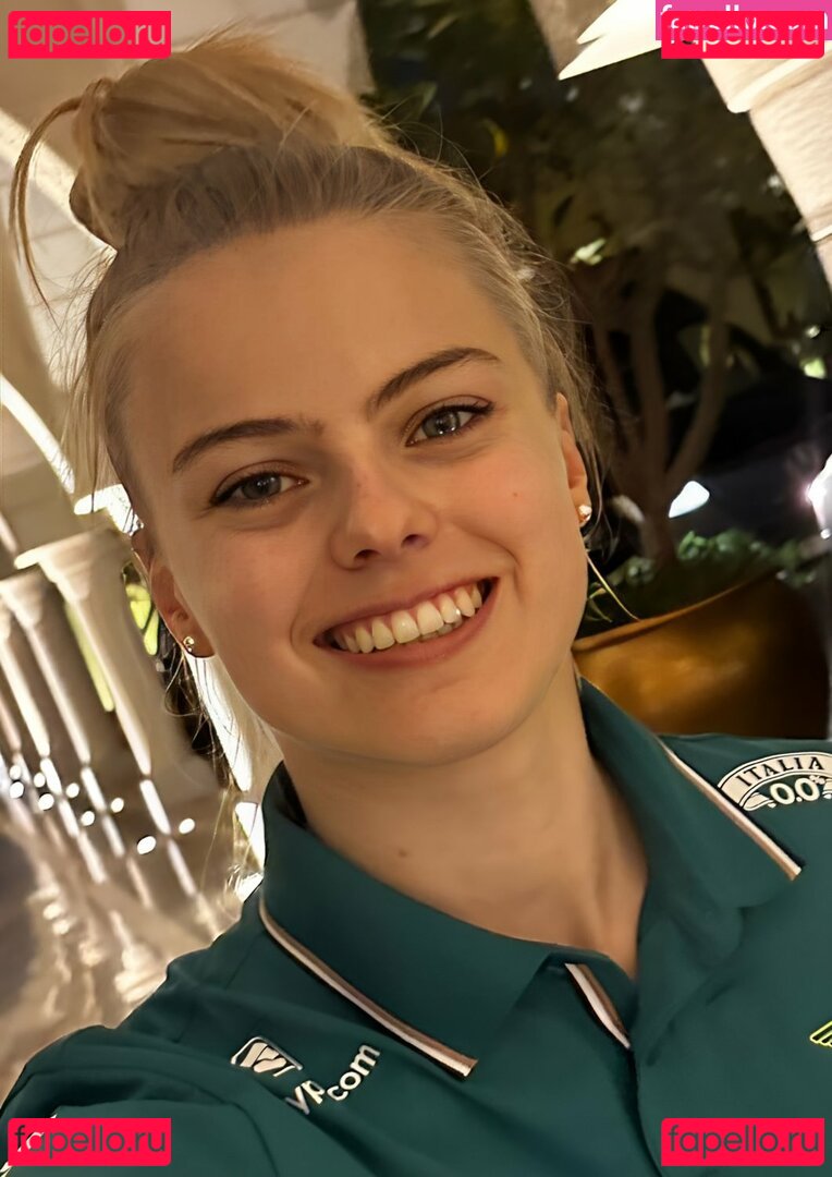 Tina Hausmann / hausmann.tina Onlyfans Photo Gallery 