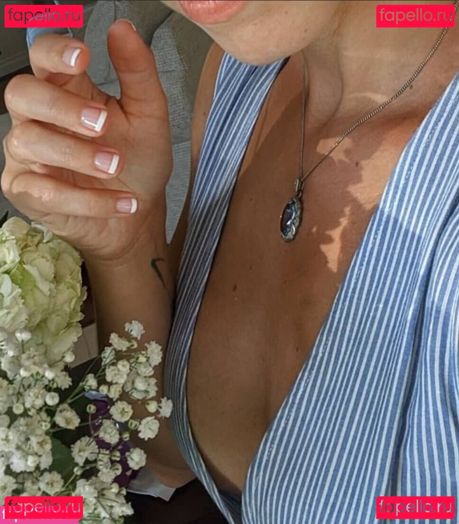 Soe Gschwind / soe.gschwind Onlyfans Photo Gallery 