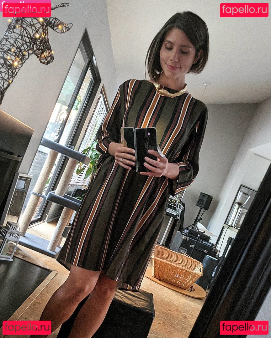 Soe Gschwind / soe.gschwind Onlyfans Photo Gallery 