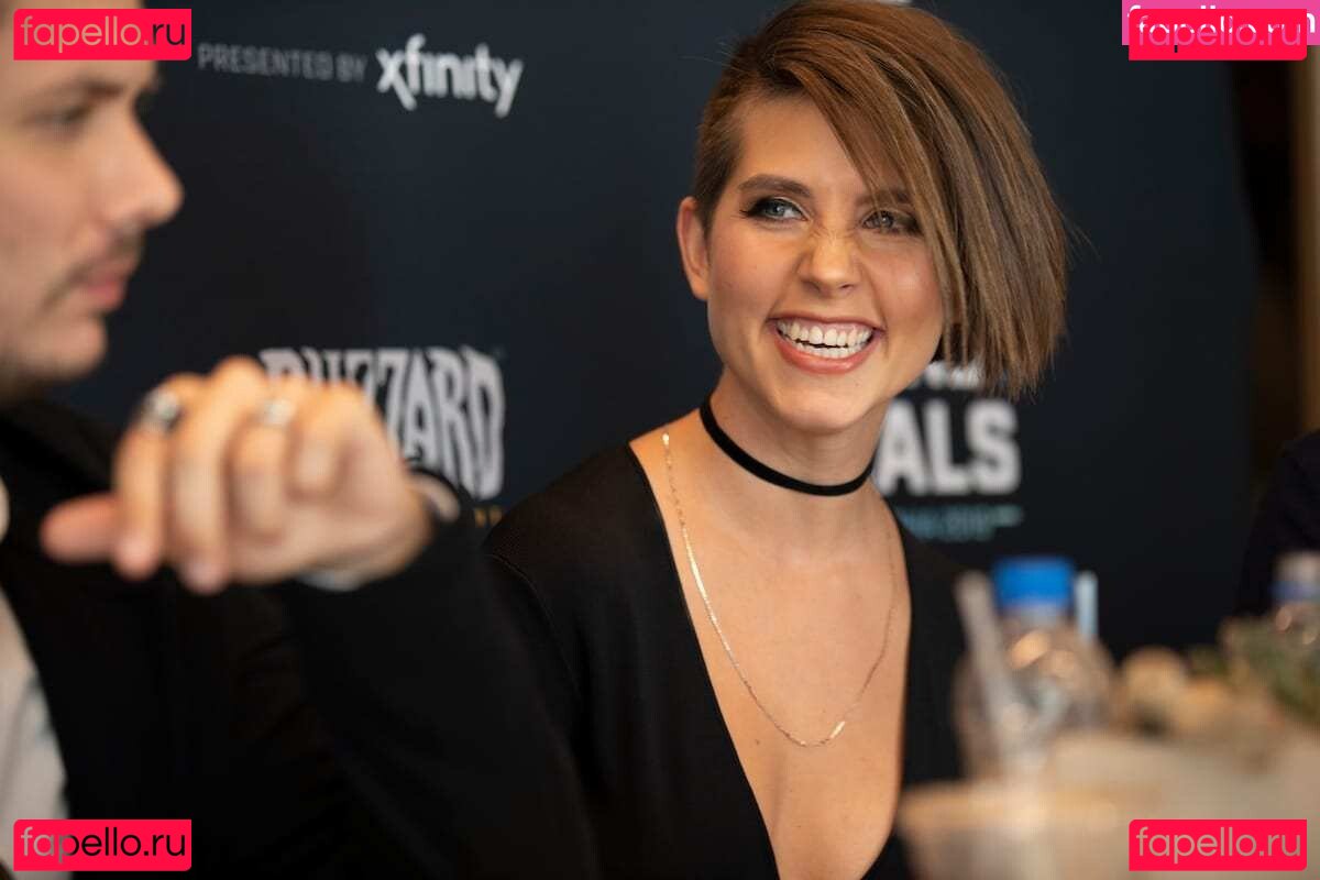 Soe Gschwind / soe.gschwind Onlyfans Photo Gallery 