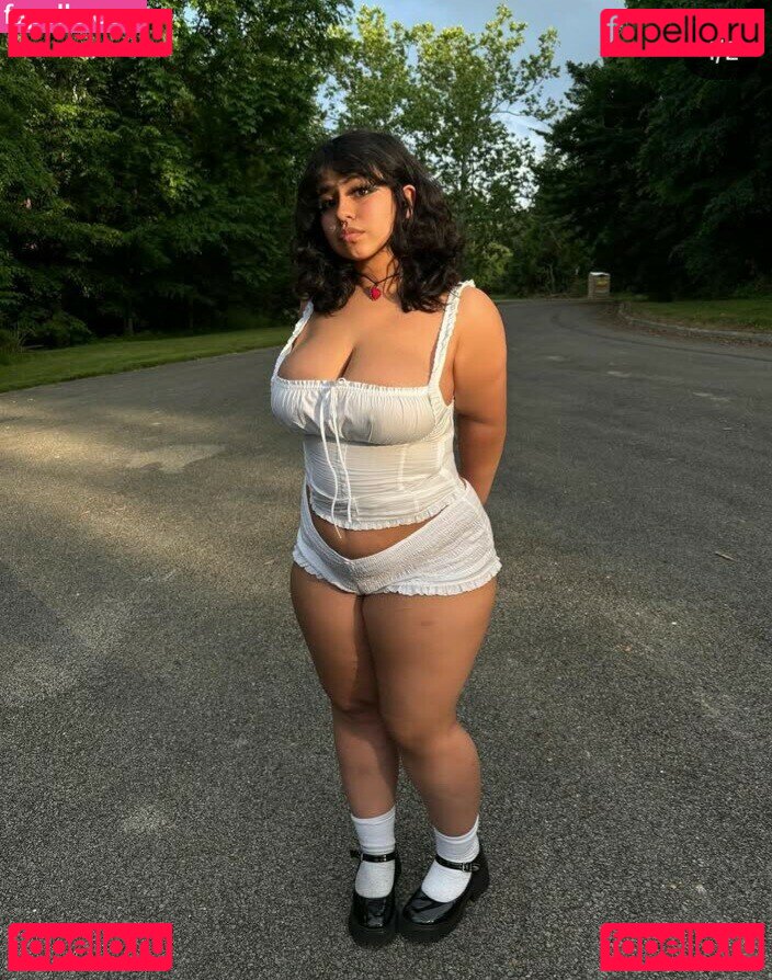 Bambi / mascaramommyy / shysugargrl Onlyfans Photo Gallery 