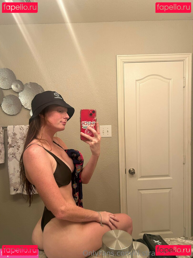 lil.strawberry.red Onlyfans Photo Gallery 