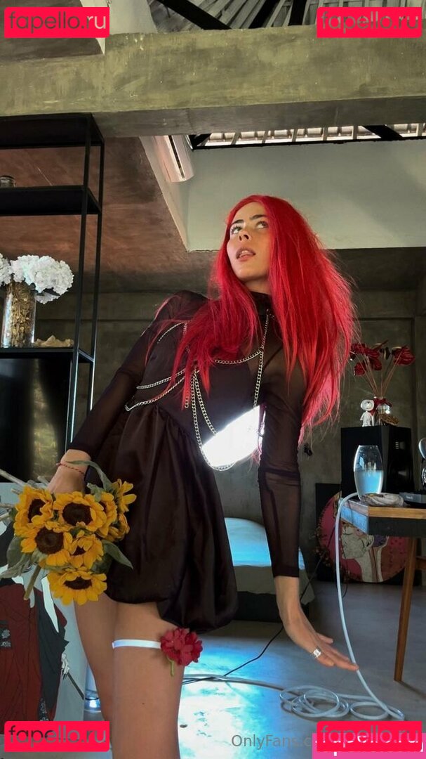 fly_natalie / oftvnatalie Onlyfans Photo Gallery 