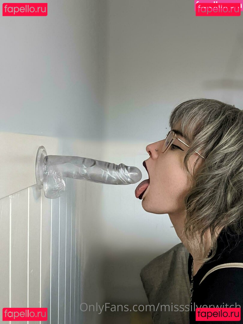 misssilvermaiden / misssilverwitch Onlyfans Photo Gallery 