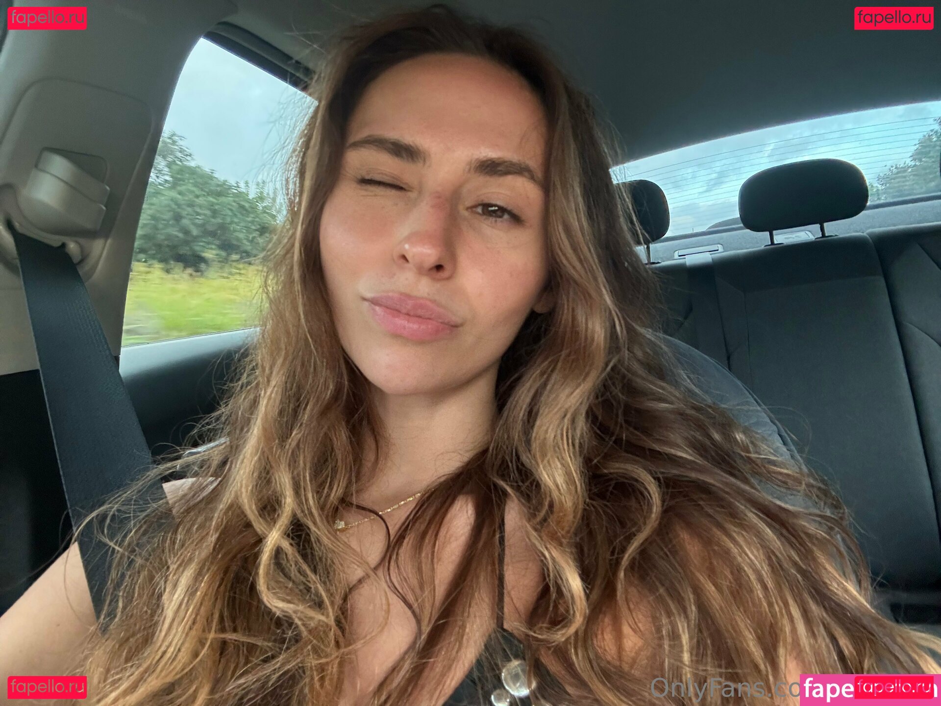 flexlana / rusyakrutas Onlyfans Photo Gallery 