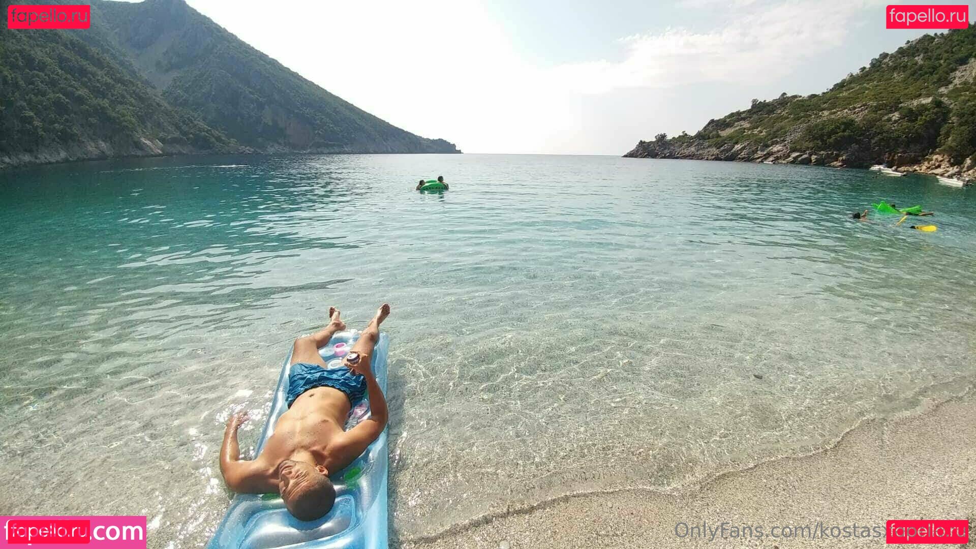 glxadriana / kostasxadriana Onlyfans Photo Gallery 