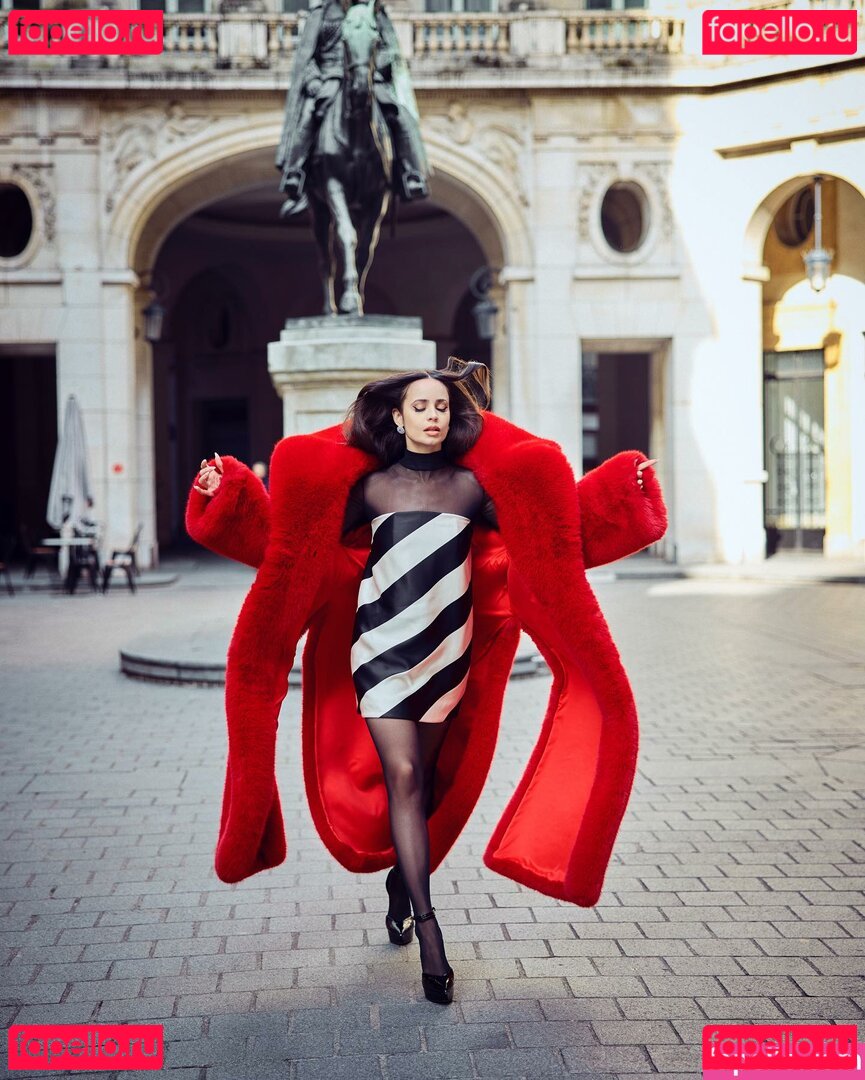 Sofia Carson / SofiaCarson / mariieeclaiiree Onlyfans Photo Gallery 