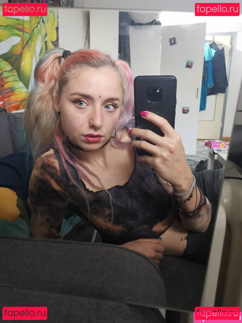 laasssid / littlesidii Onlyfans Photo Gallery 