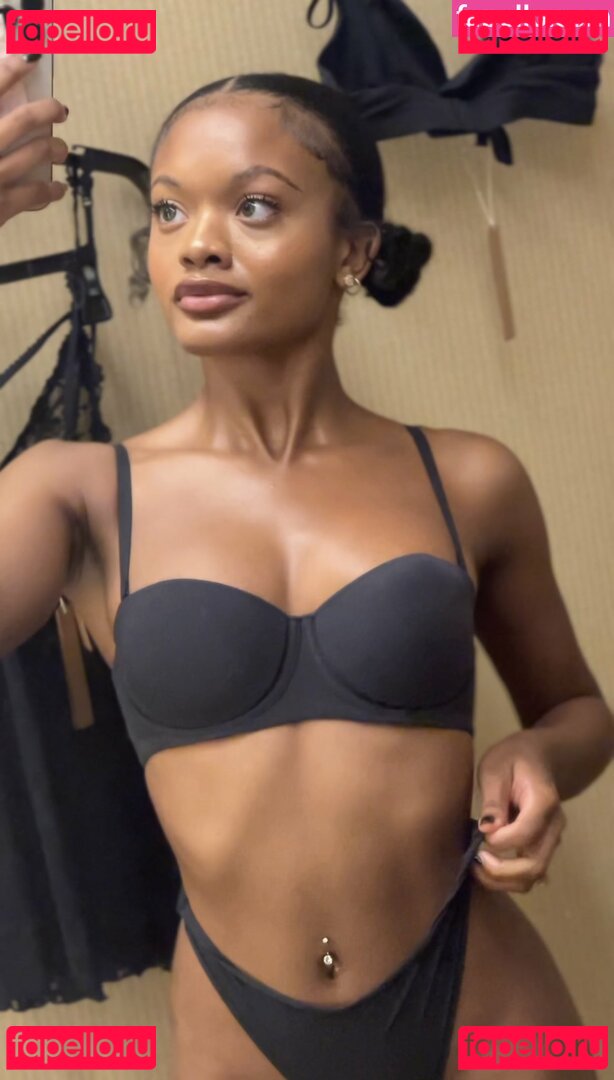 roannnaaaaa Onlyfans Photo Gallery 