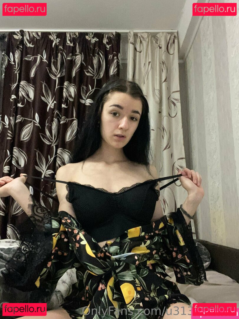 alanamelnikova / alanamlago Onlyfans Photo Gallery 