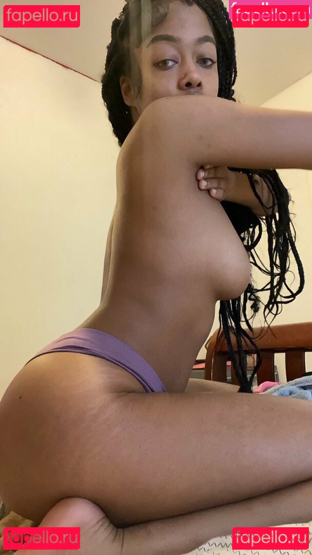 sladypretty / slimprettyi Onlyfans Photo Gallery 