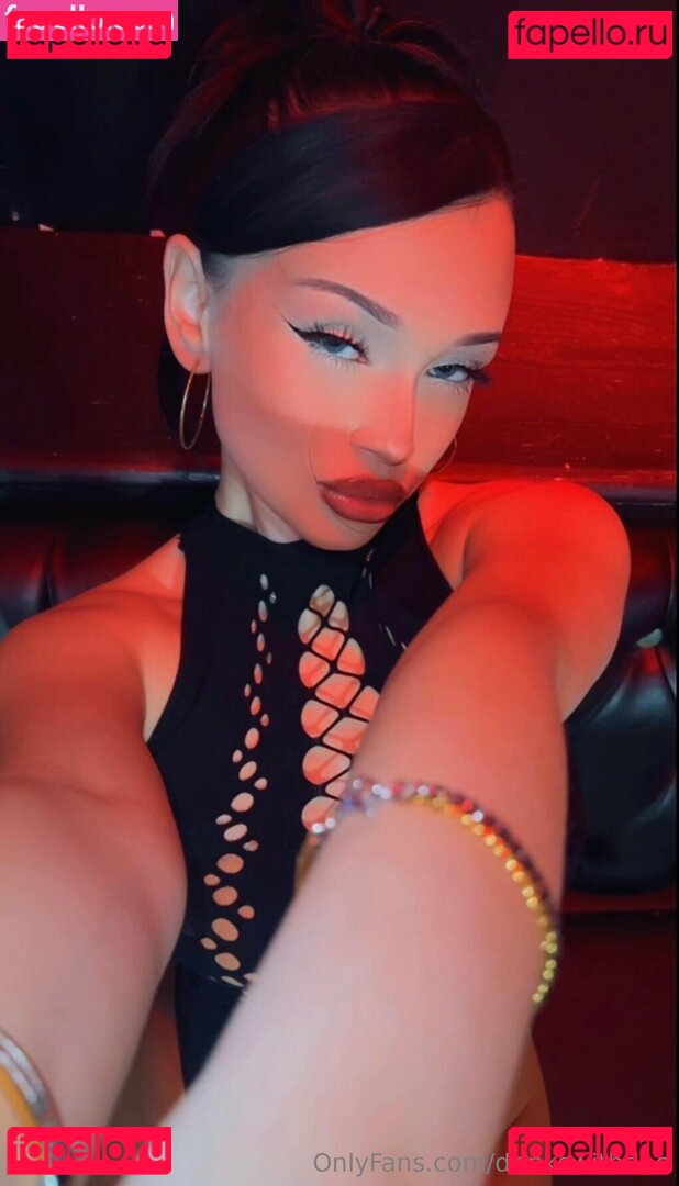 Deebellle / drinkswithdee Onlyfans Photo Gallery 