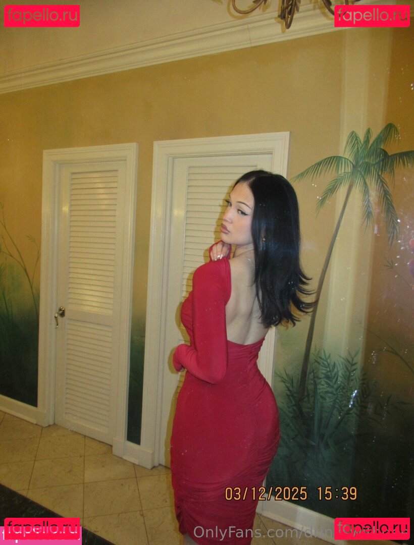 Deebellle / drinkswithdee Onlyfans Photo Gallery 