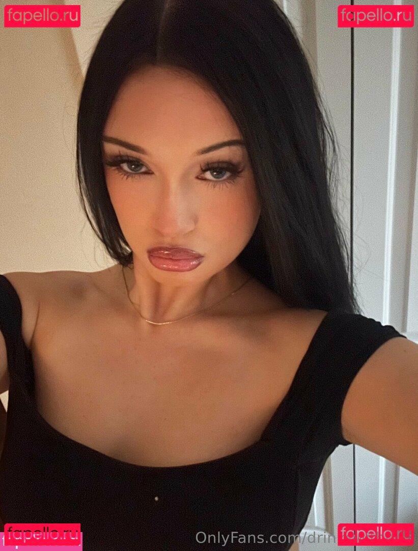 Deebellle / drinkswithdee Onlyfans Photo Gallery 