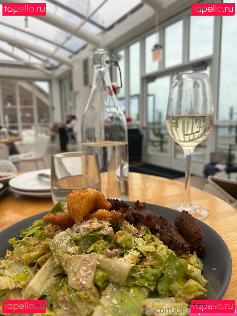 Deebellle / drinkswithdee Onlyfans Photo Gallery 