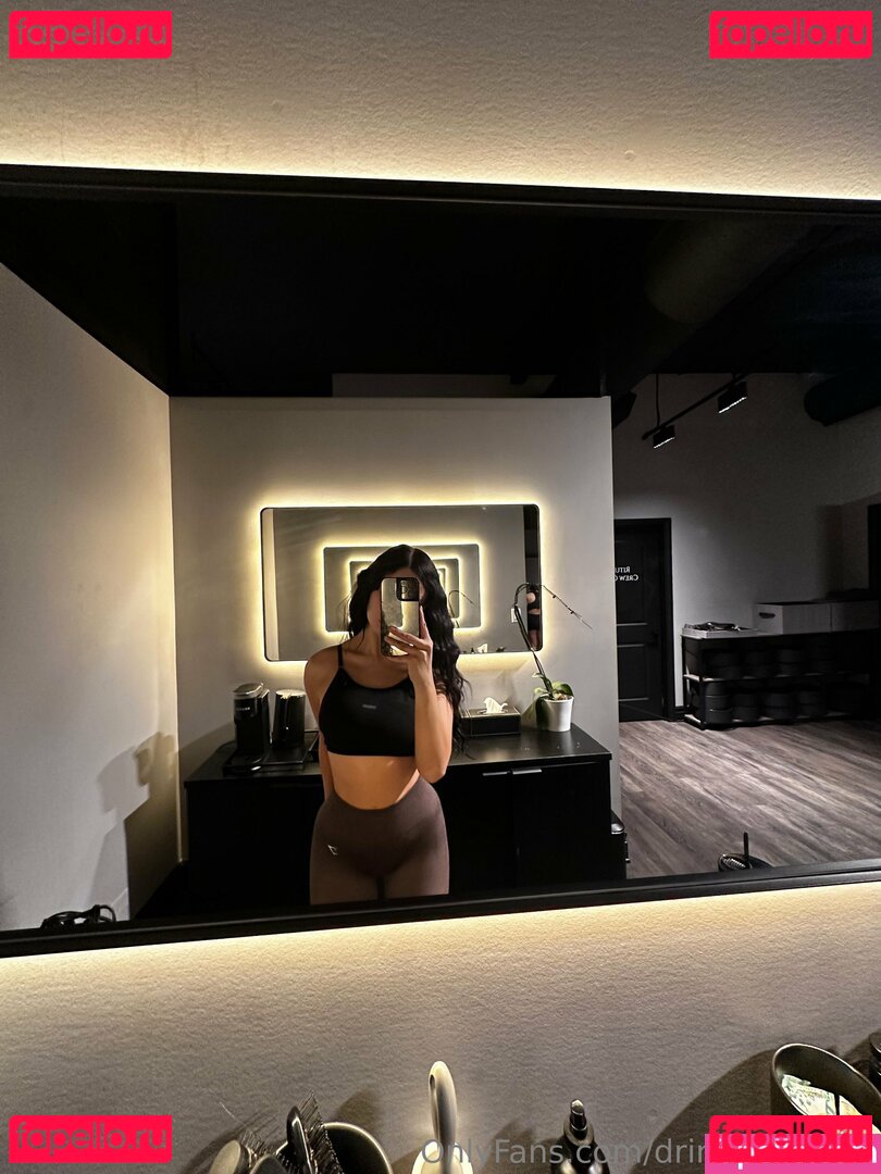 Deebellle / drinkswithdee Onlyfans Photo Gallery 