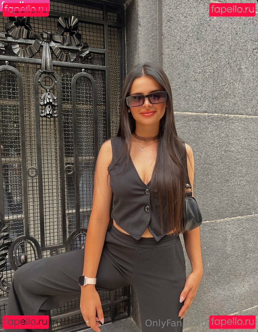 Millie_Mi / _millie.mi_ Onlyfans Photo Gallery 